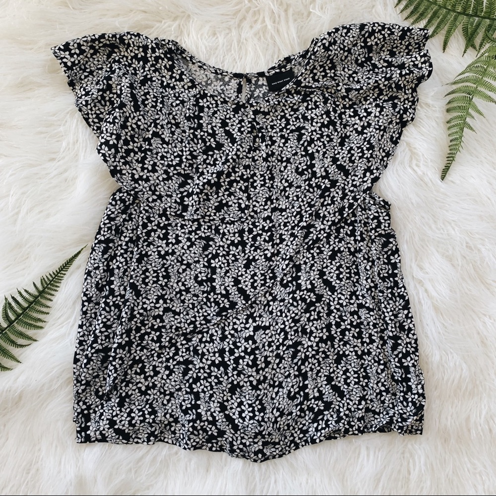 Brand new Who What Wear floral blouse